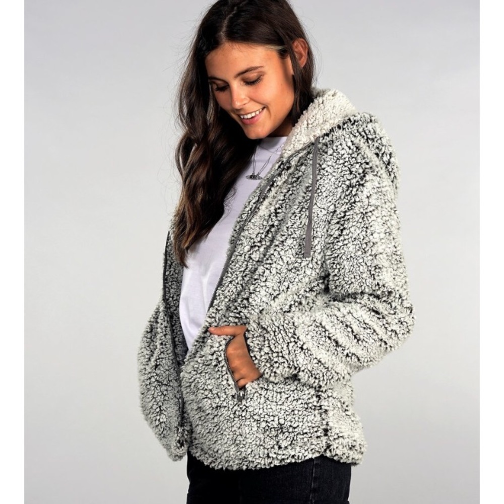 Oatmeal Warm, Cozy, Lined Sherpa ZIP Front Jacket - Picture 3 of 8